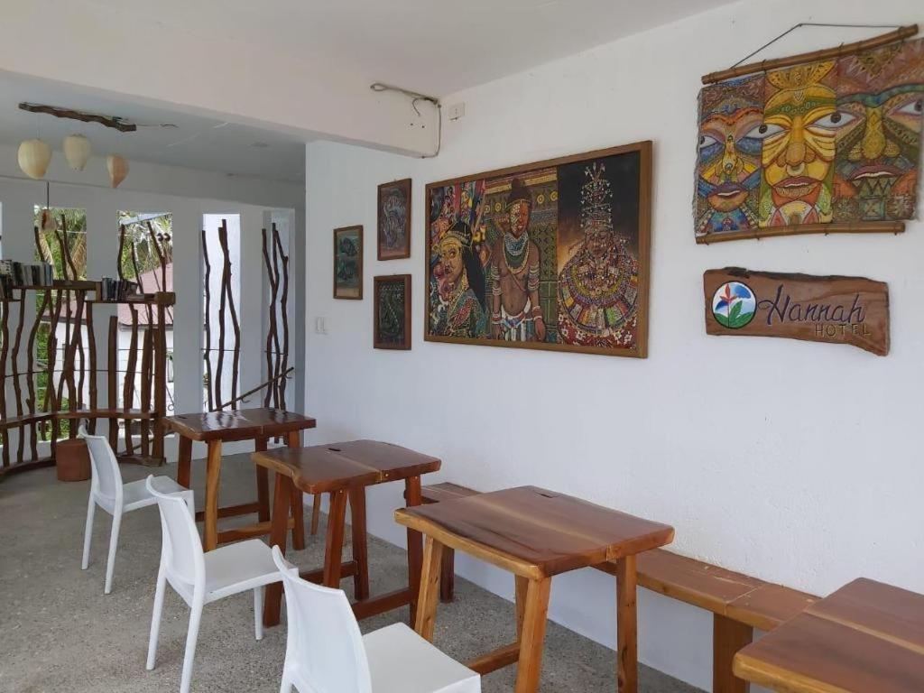 Hannah Hotel Balabag  Ngoại thất bức ảnh